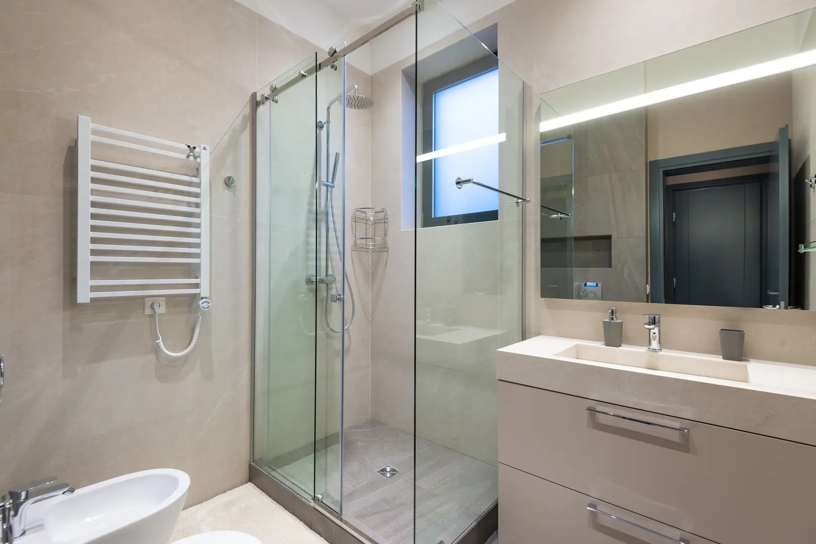 Bath Shower Screen Buying Guide: Choosing the Right Option