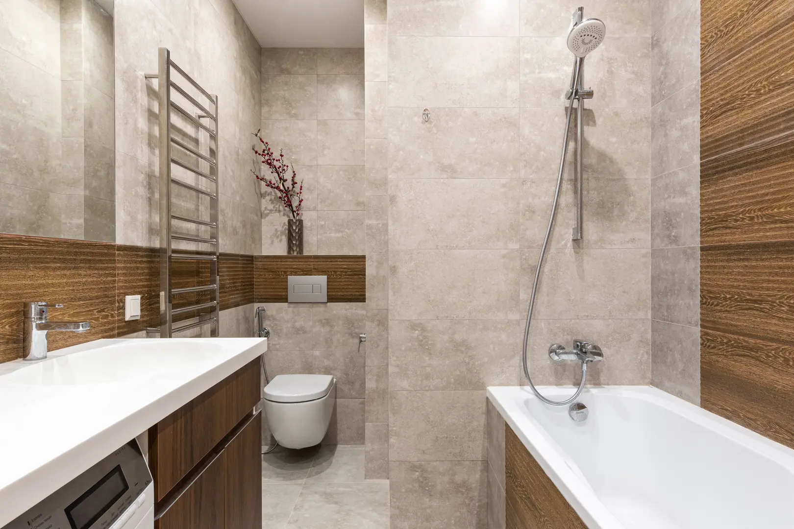 Bathtub and Shower Combinations: What to Know Before You Buy