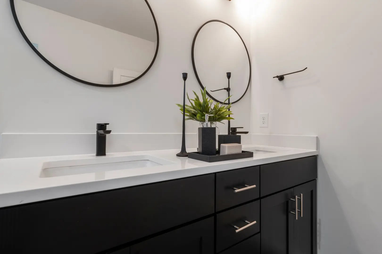 Black framed bathroom mirrors