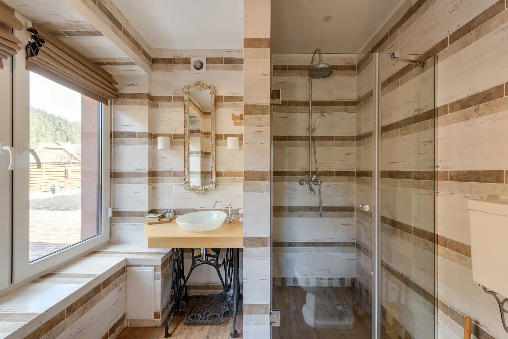 Design Inspiration for Country and Cottage Style Bathrooms