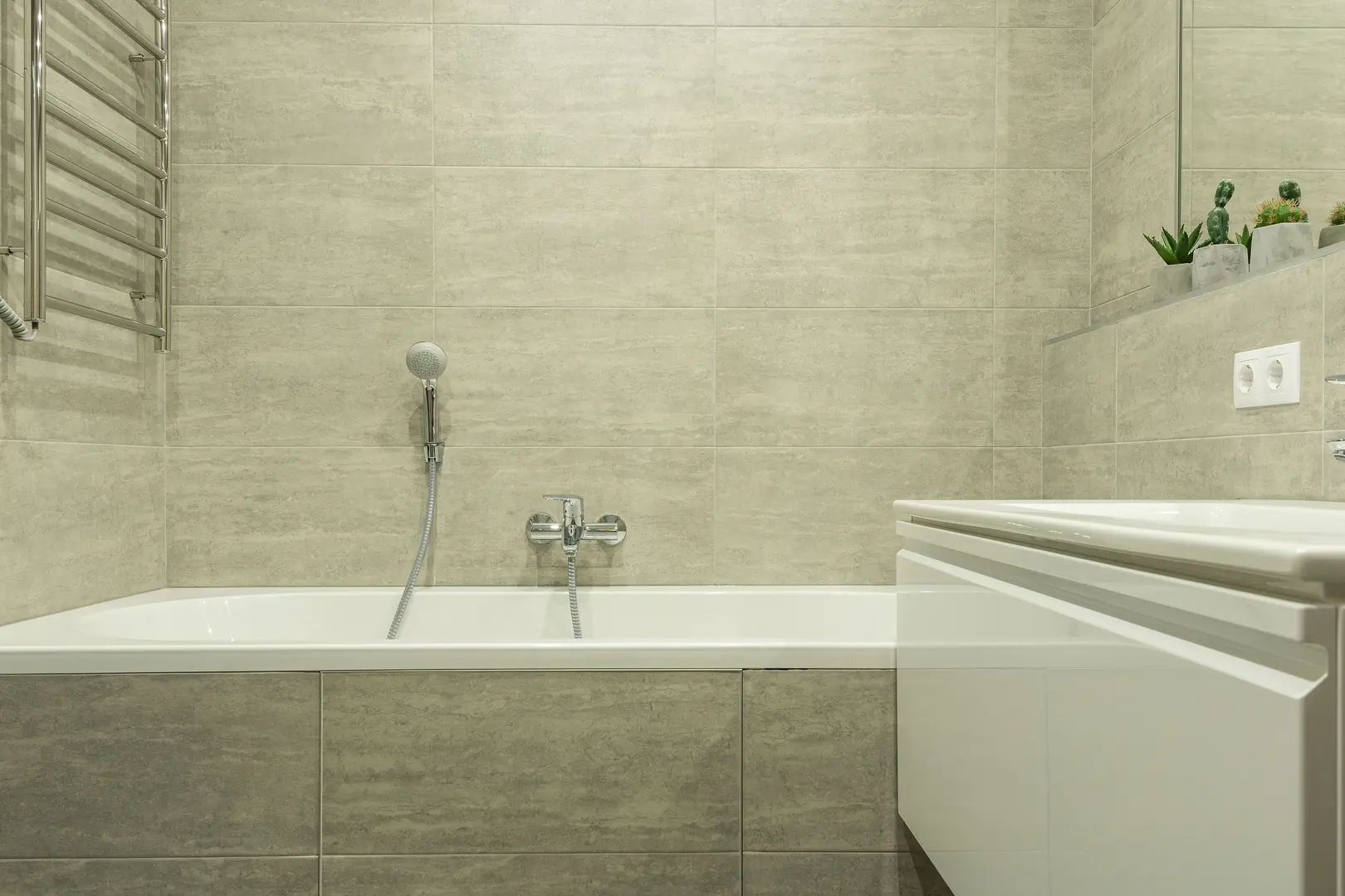 How to Give Your Bathroom Tiles a Makeover