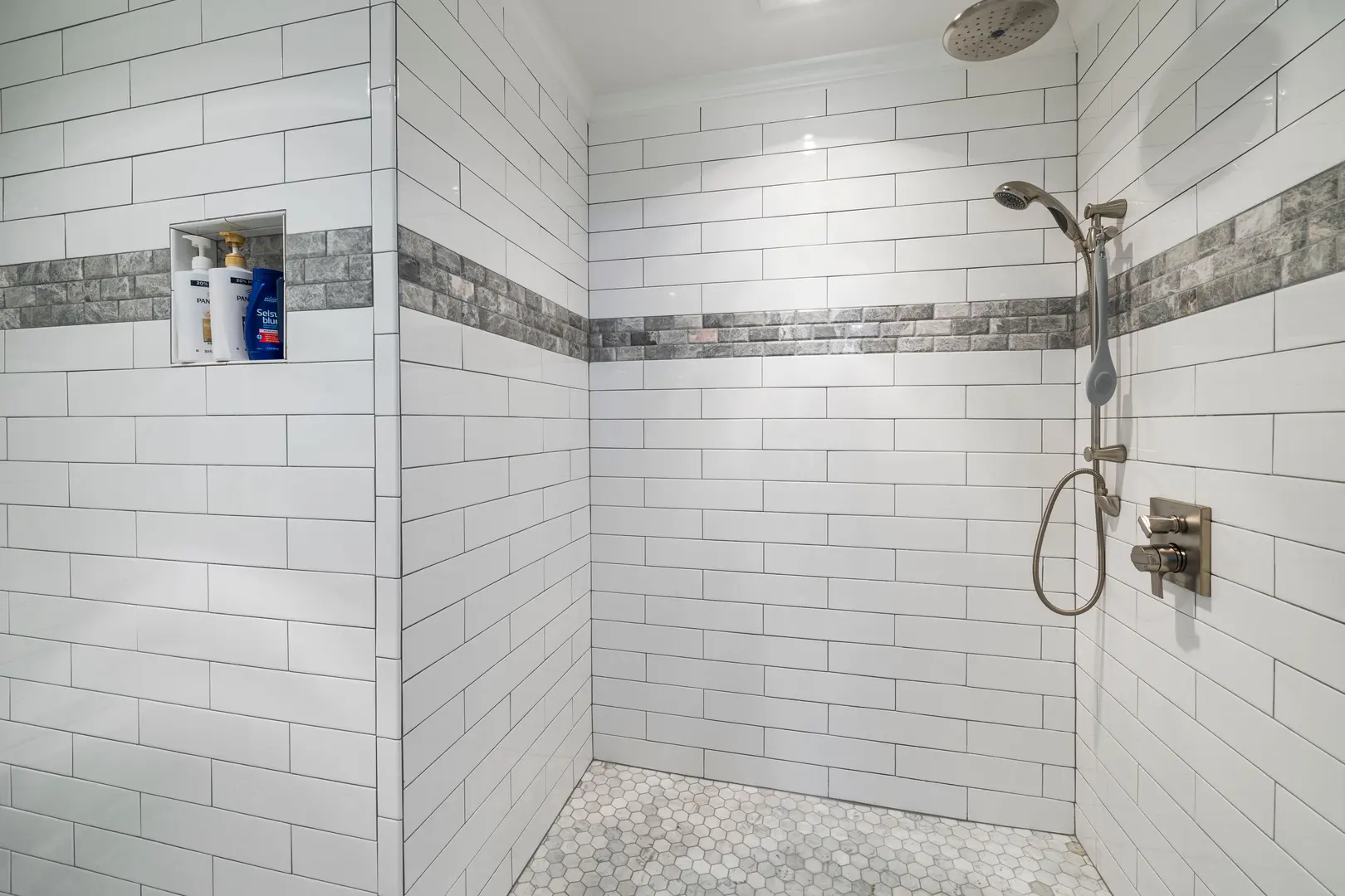 How to Caulk a Shower