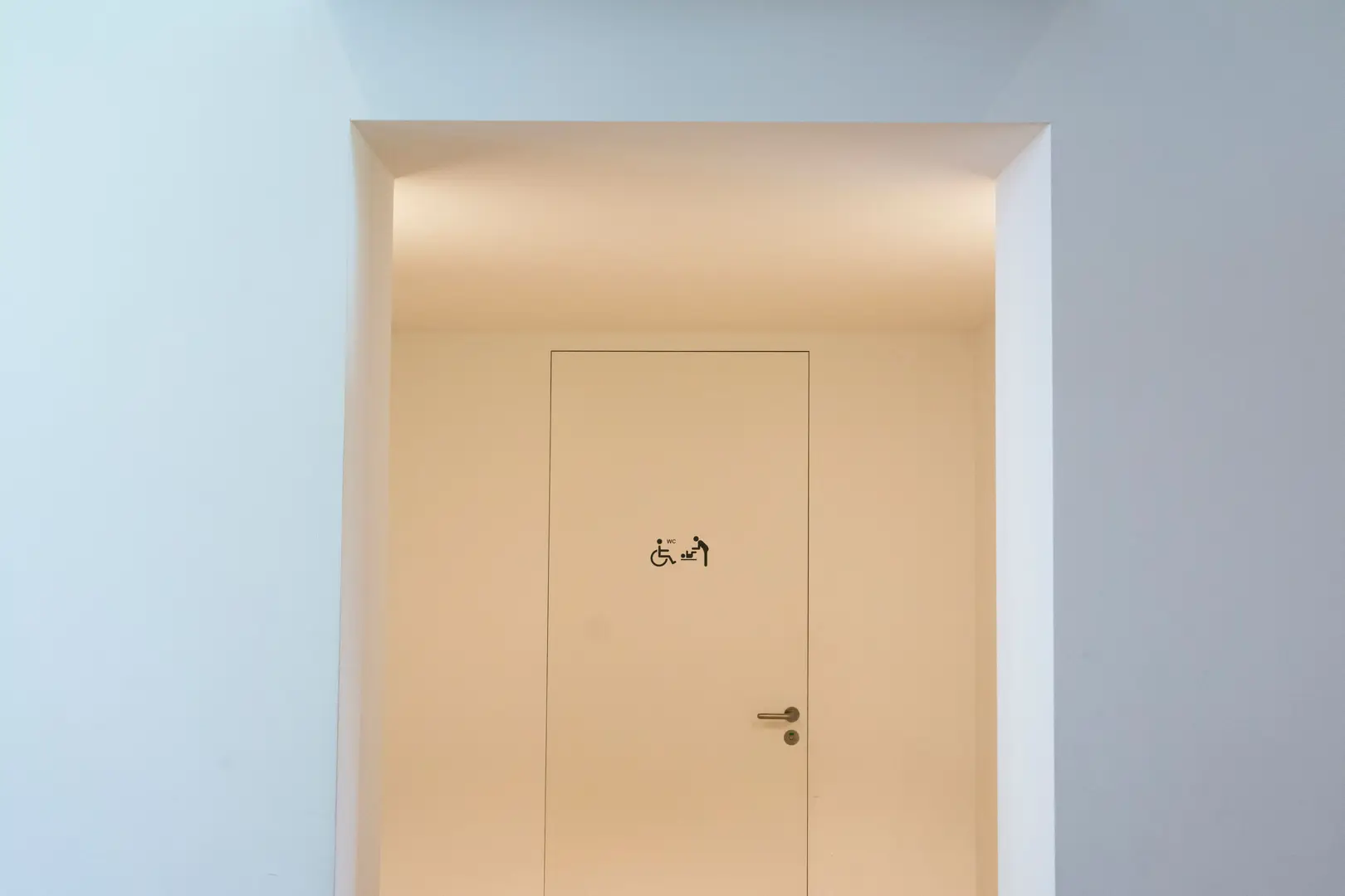 10 Modern Disabled Wet Room Ideas for Accessible Living