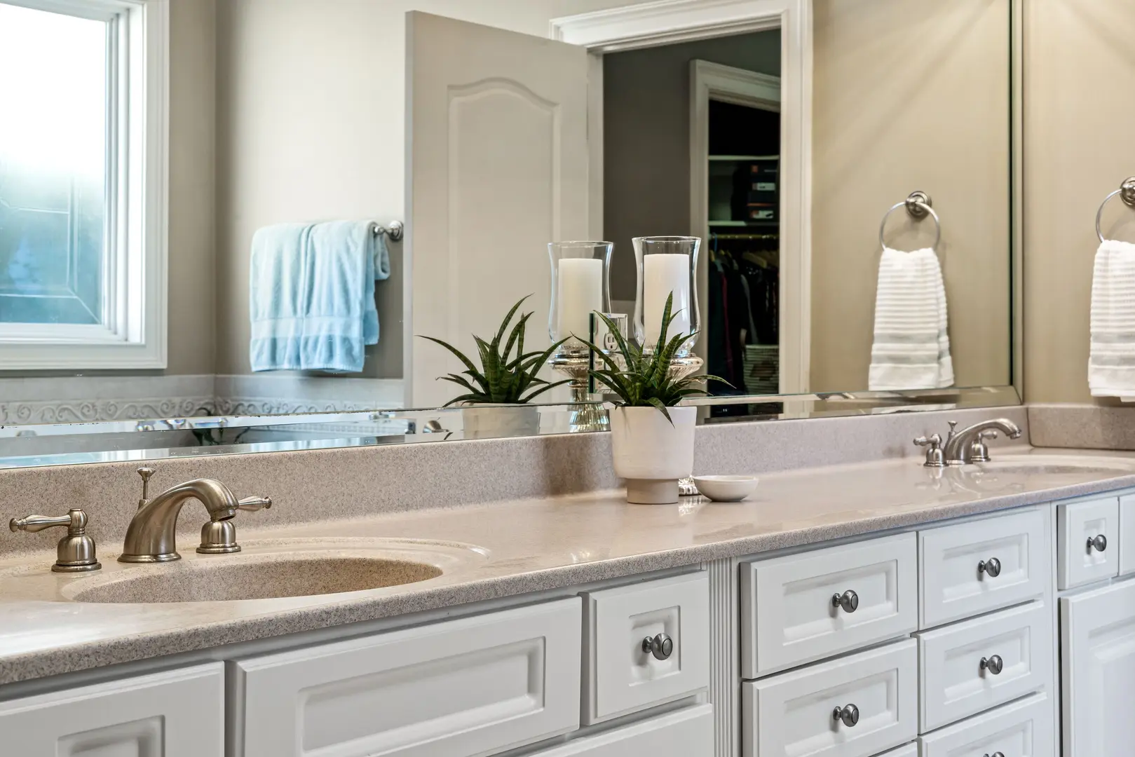 How to Organize Bathroom Drawers: 7 Practical Tips