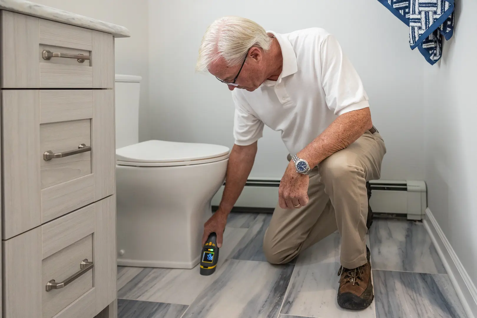 How to Save Water and Energy in the Bathroom: 5 Practical Ways