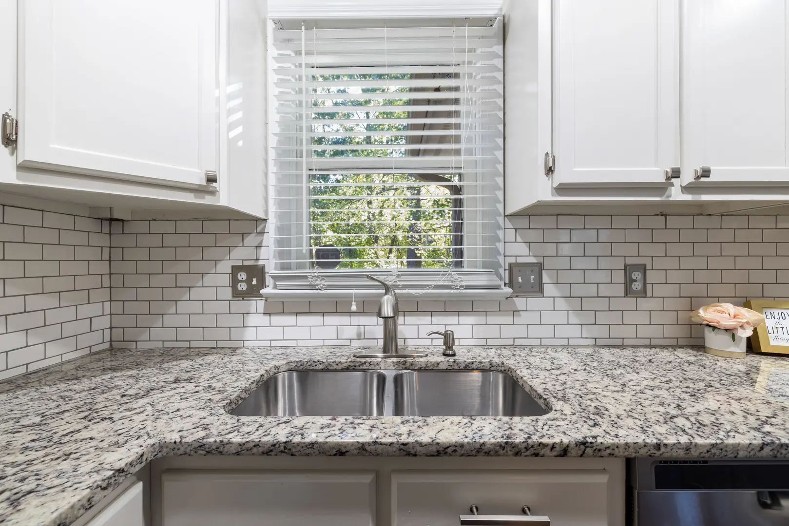 Tips for Installing a Subway Tile Backsplash: A Step-by-Step Guide
